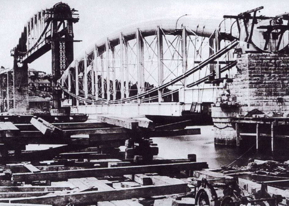 Royal Albert Bridge construction work in 1957
